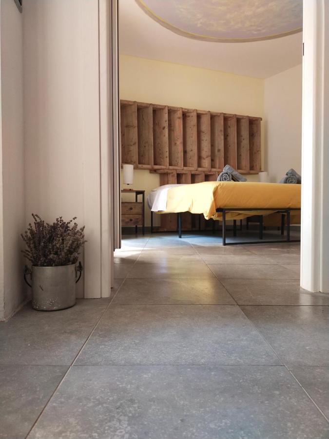La Tana Dell'Artista Hotel Арко Екстериор снимка