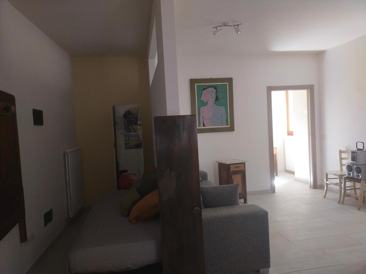 La Tana Dell'Artista Hotel Арко Екстериор снимка