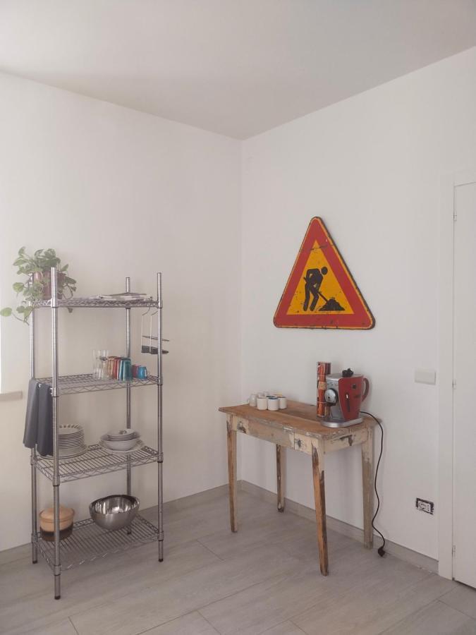 La Tana Dell'Artista Hotel Арко Екстериор снимка